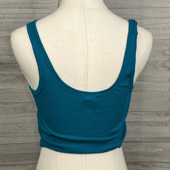 OLD NAVY Stretchy Ribbed Cropped Tank Top Teal-Medium - Picture 2 of 2
